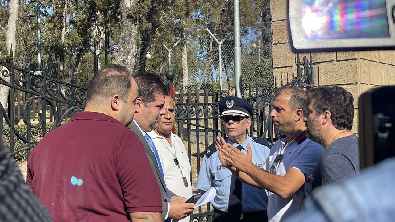 διαμαρτυρια τρια