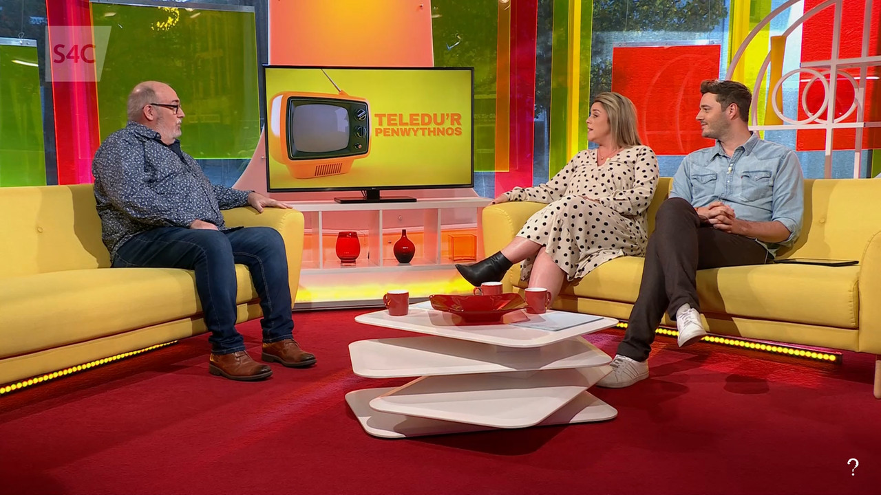 11.18 - 14.05.01 - Prynhawn Da  ᴺᵉʷ. 18 11 2022 Magazine programme fe....ts_snapshot_08.58.648