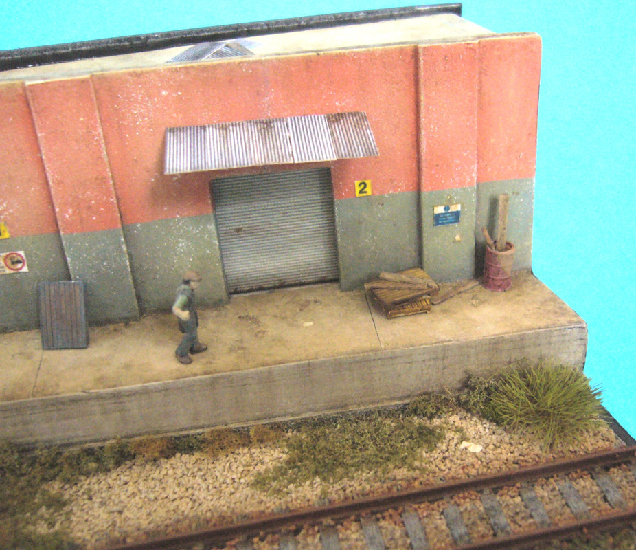 Small warehouse dio 11