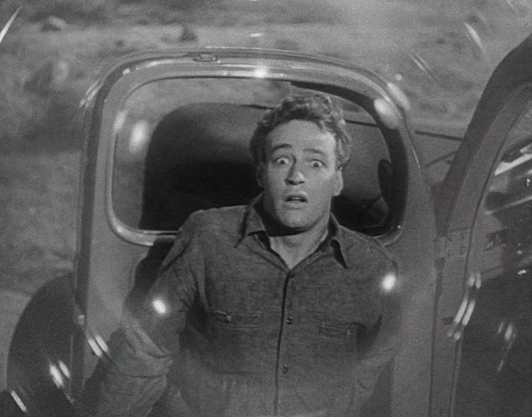 IT-CAME-FROM-OUTER-SPACE-RUSSELL-JOHNSON-FOTOR.jpg