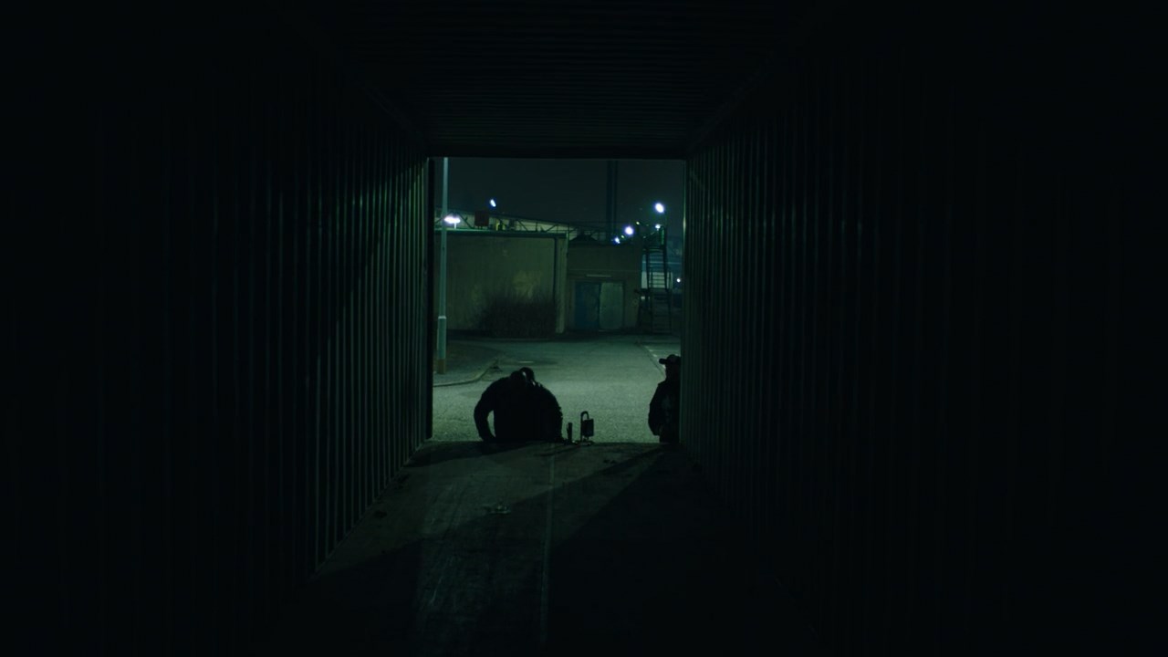 4 Blocks S02E01 [720p]