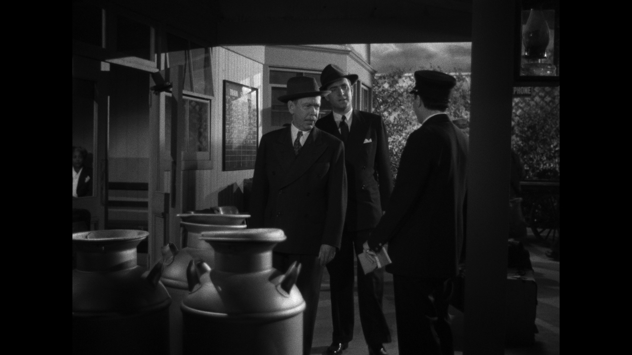 mpv-shot_Son.of.Dracula.1943.2160p.UHD.BDRemux.HDR.HEVC-Нечипорук_00_01_38_0001