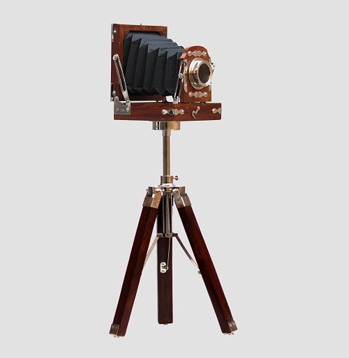Старинный Фотоаппарат На Штативе фото 22
