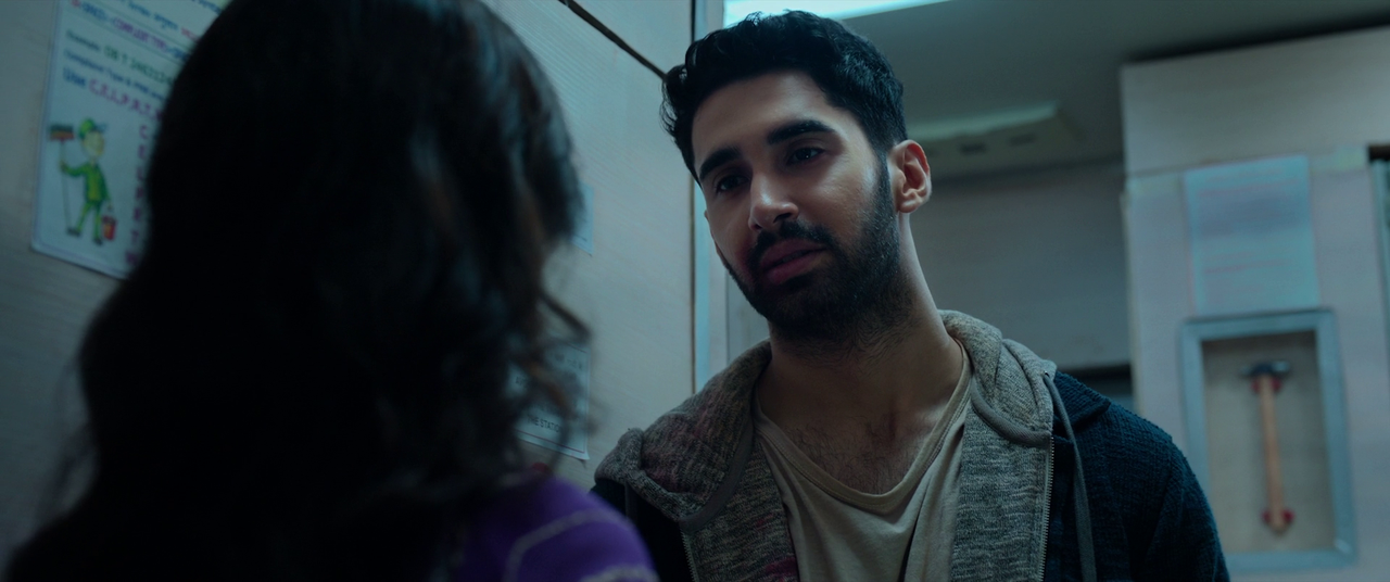 vlcsnap-2024-12-21-23h46m33s643