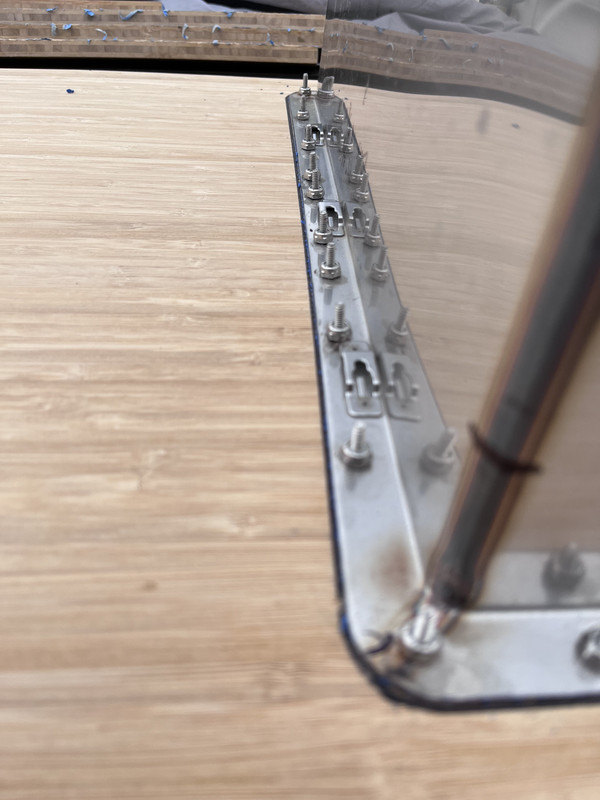 148D289B-C80F-49CB-9D4F-3CA2D4BDE1C9