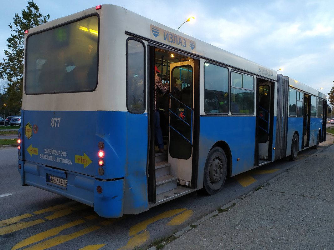 Ikarbus #877