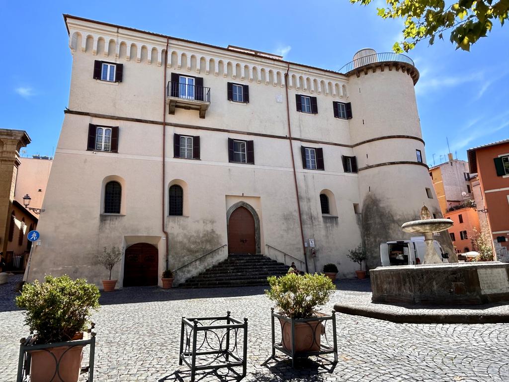 Жаркий сентябрь на побережье Тирренского моря.