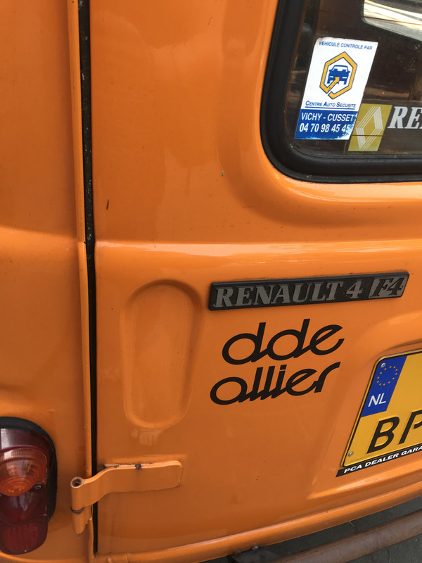 59262888-7054-4616-804D-74AB90A6EBF1