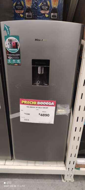 Bodega Aurrera: Refrigerador Hisense 7 Pies RR63D6WGX 
