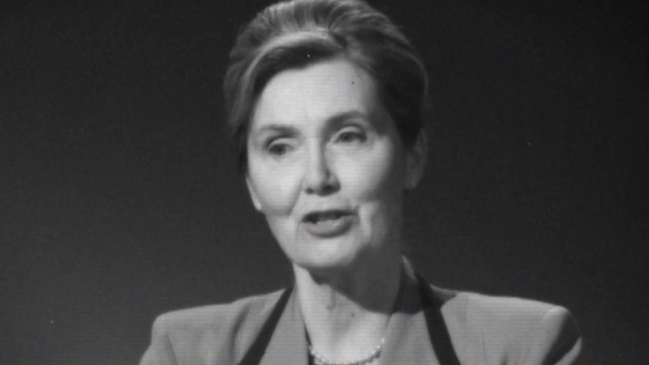 No-Men-Beyond-This-Point-2015-Hindi-English-AMZN-WEB-DL-720p-x264-AVC-AAC-6ch-ESub-mkv-0002