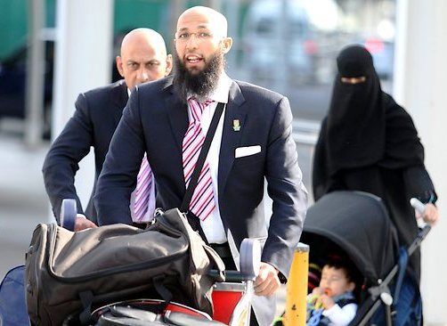 Amla with his wife and family