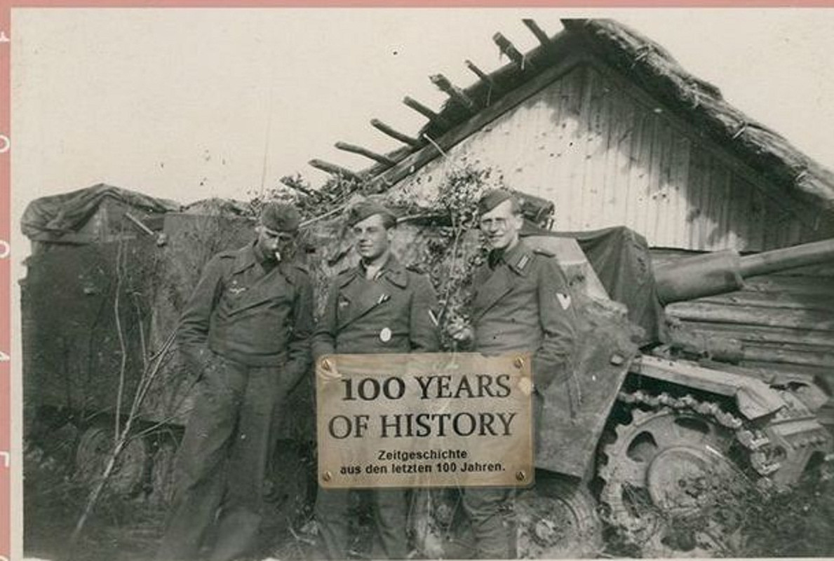 Orig. Foto Panzer Tank mit Seitenschürzen Soldat