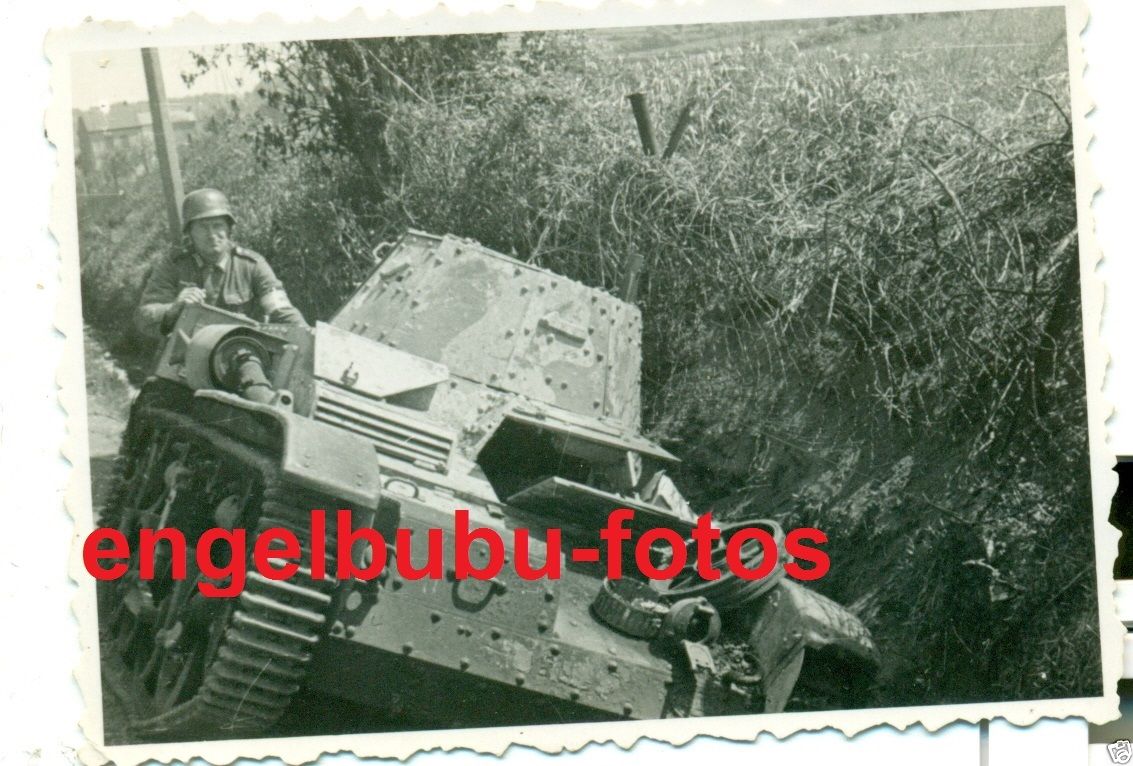 PANZER - Französischer Erbeuteter PANZER - Selte