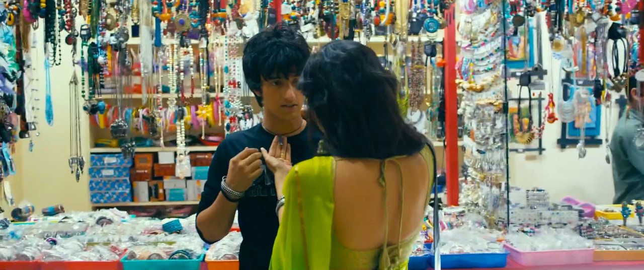 Window Connection.00_04_38_19.Still037