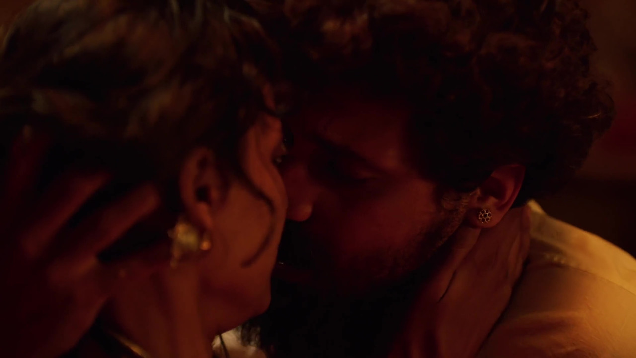 [Image: vlcsnap-2025-10-28-19h25m25s096.jpg]