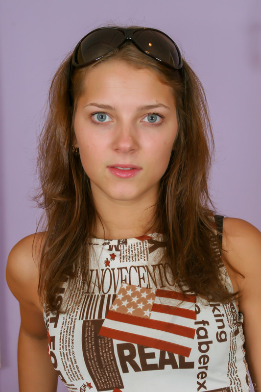 Stunning_Leila---Sexy-Feet_Leila_high_0002