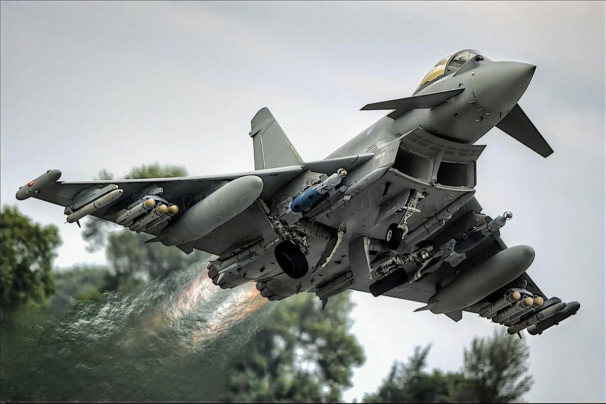 C89EB896-0DEC-455D-851A-13246CD899FE