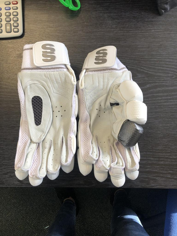 6403E048-FDFF-419F-A043-DED8C4E66A71