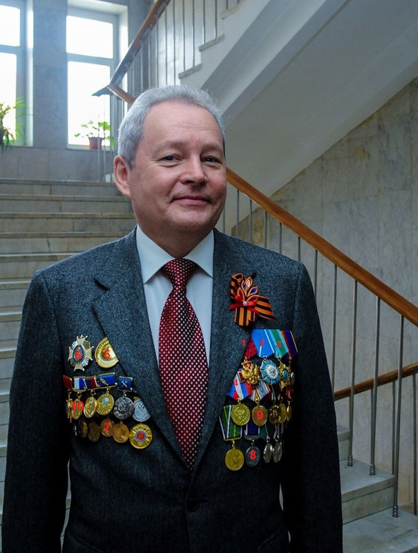 басян