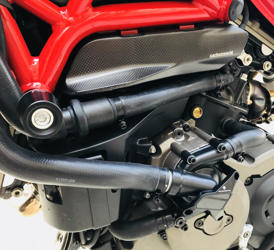 F86B4D38-49F3-4746-B764-B6772E54F724