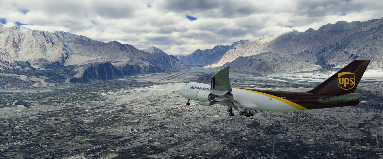 747F-28.jpg