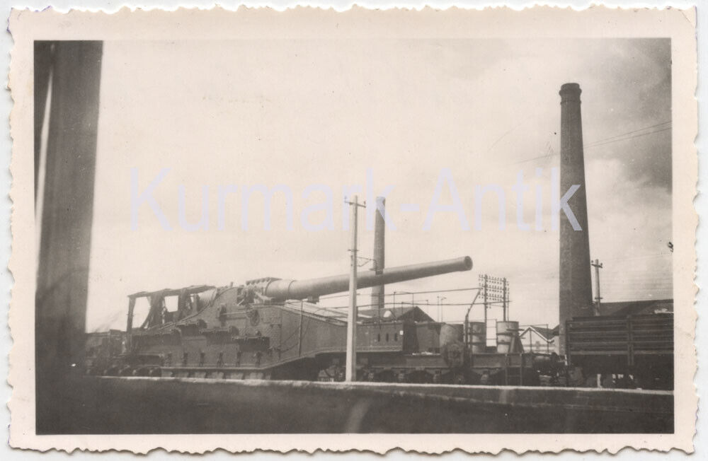Q256 Foto Wehrmacht Panzer Eisenbahn Geschütz Artillerie Berta im Einsatz !