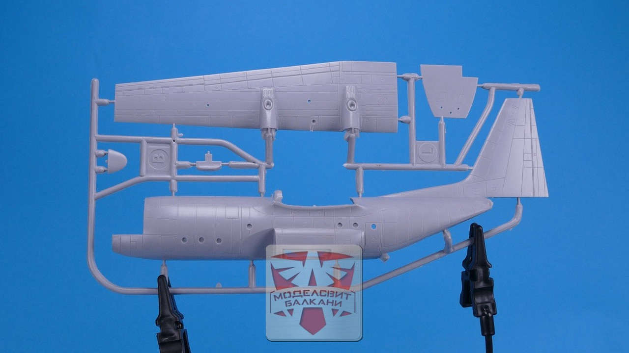Maquette Plastique Avion Lockheed C-130K W2 Snoopy - SOVA-M 1/144 - Kit à Monter