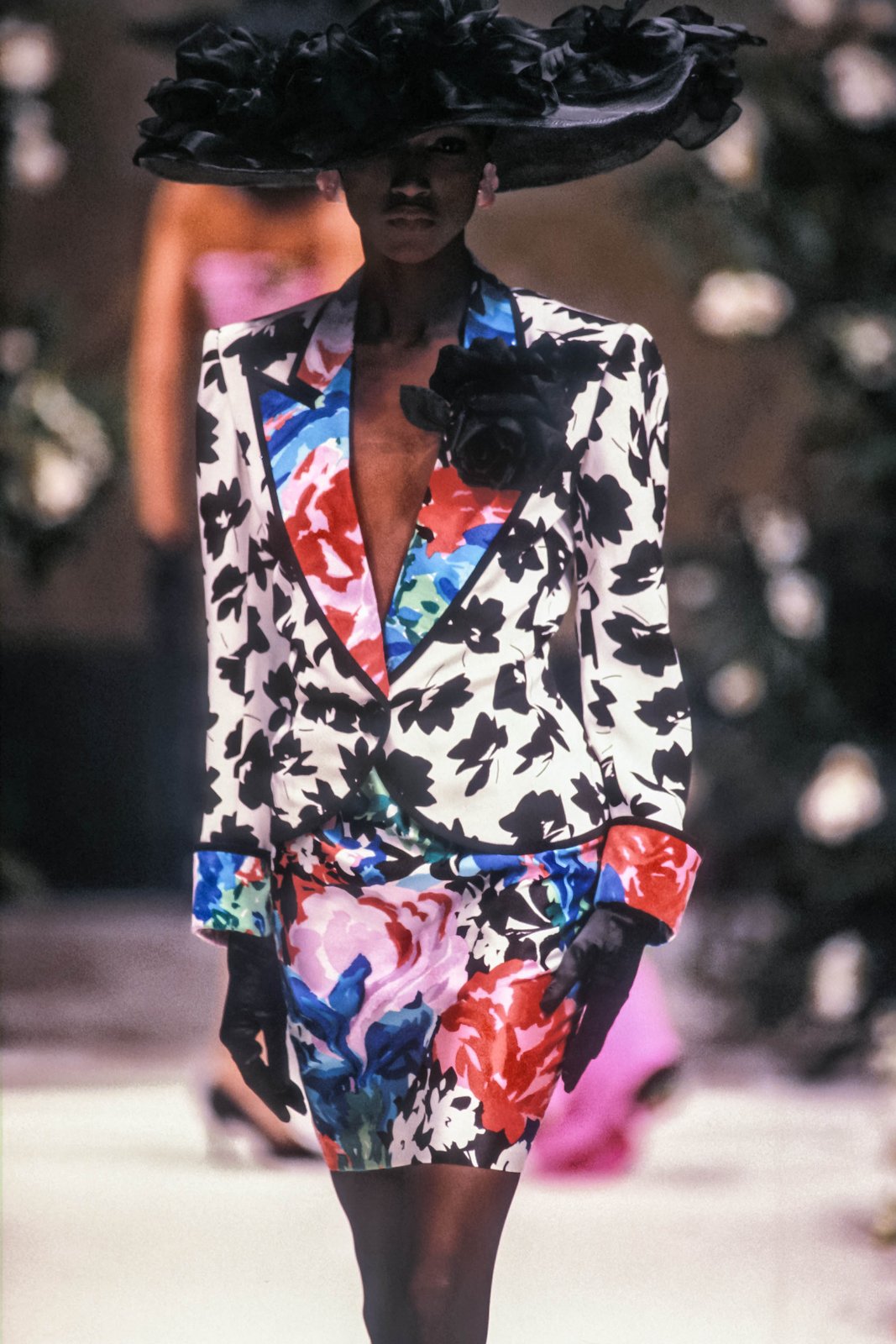 S/S 2001 Jean Louis Scherrer Haute Couture Backless Jewelled