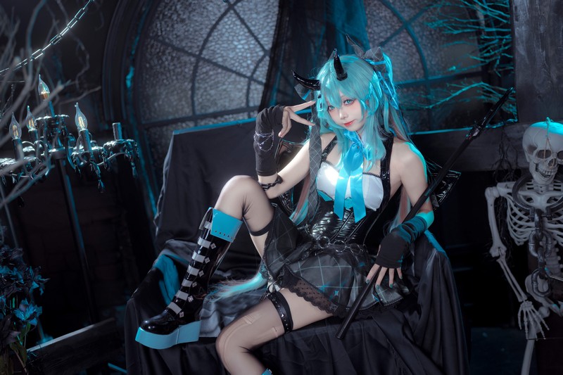 艾西Aiwest 初音未来小恶魔Cosplay写真图集 Miku恶魔主题高清图集 26P (157.7M)插图7