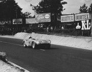 24 HEURES DU MANS YEAR BY YEAR PART ONE 1923-1969 - Page 36 55lm15M300S_C.Perdisa-R.Mieres_6