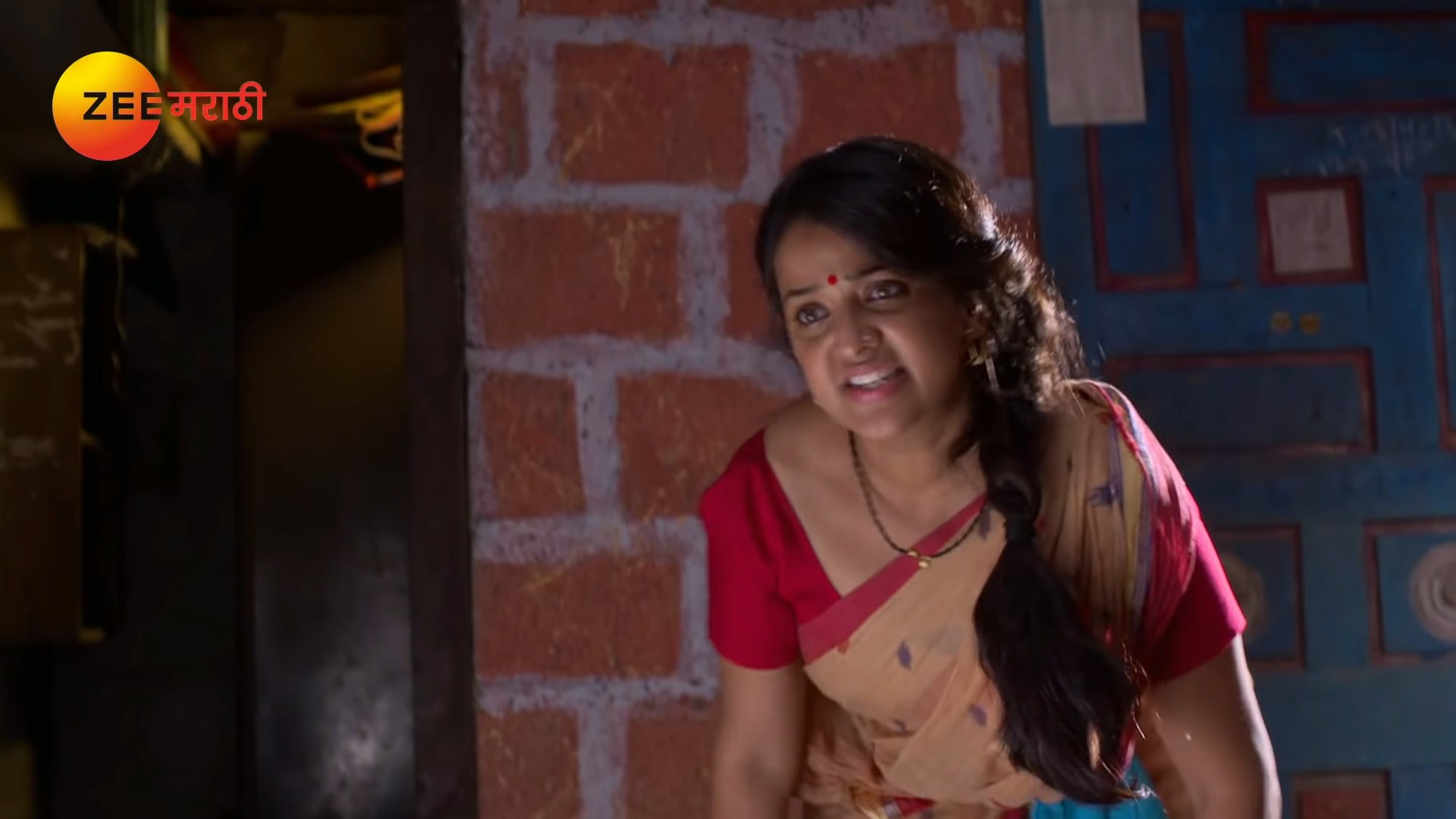 Voluptus Apurva Nemlekar Sexy Tummy, Big Ass scenes from Ratris Khel Chale  mp4 snapshot 00 01 304 — Postimages