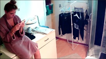 [Image: Voyeur54335112020.jpg]