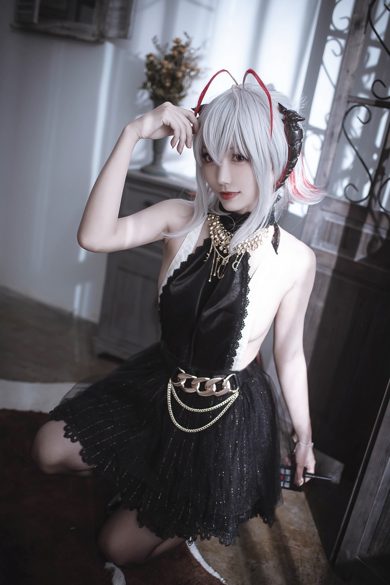 切切Celia 明日方舟 W 礼服 Cosplay 高清写真 20P插图4