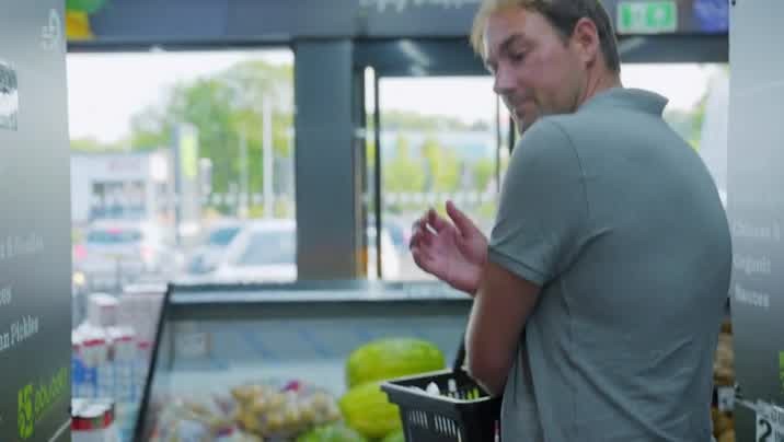 [Image: op8jrh9fg4r2.jpg]