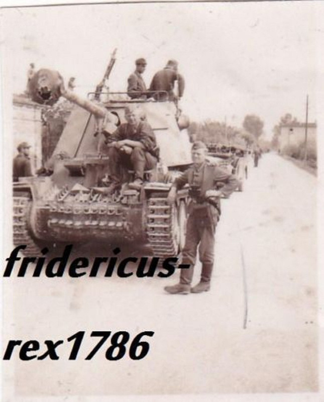 Foto Panzerjäger Marder 3 von der 1.Panzer Div. 