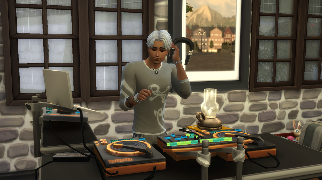 DYLAN-PRACTICING-DJ.png