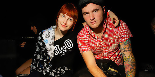    Hayley Williams med Kjæreste Chad Gilbert 