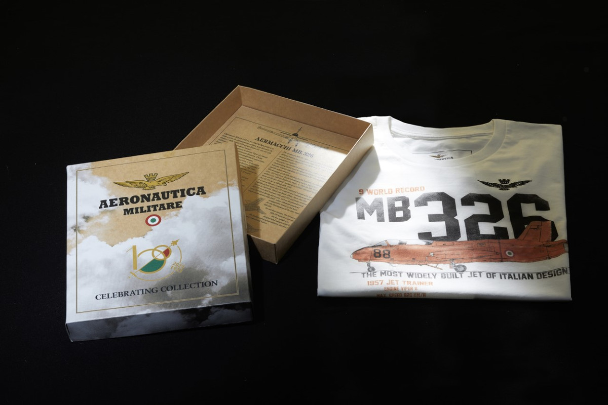 Aeronautica Militare, la capsule di t-shirt che celebra i 100 anni Aeronautica Militare, la capsule di t-shirt che celebra i 100 anni