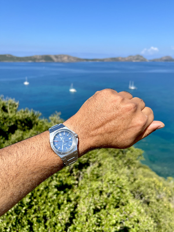 16002BEA-157D-43CE-8F05-FF32EDACED2B