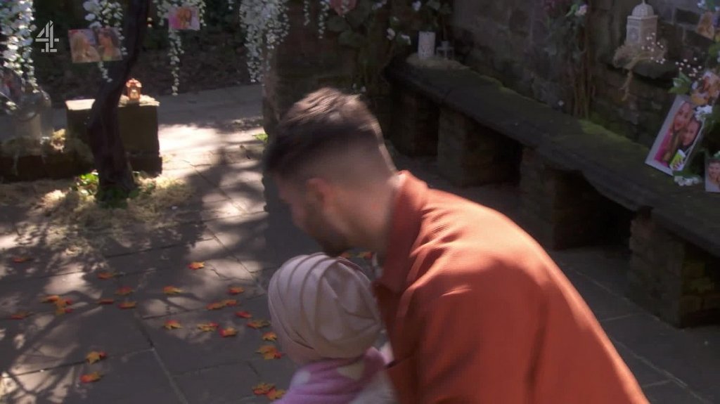 [Image: i01frrm20mir.jpg]