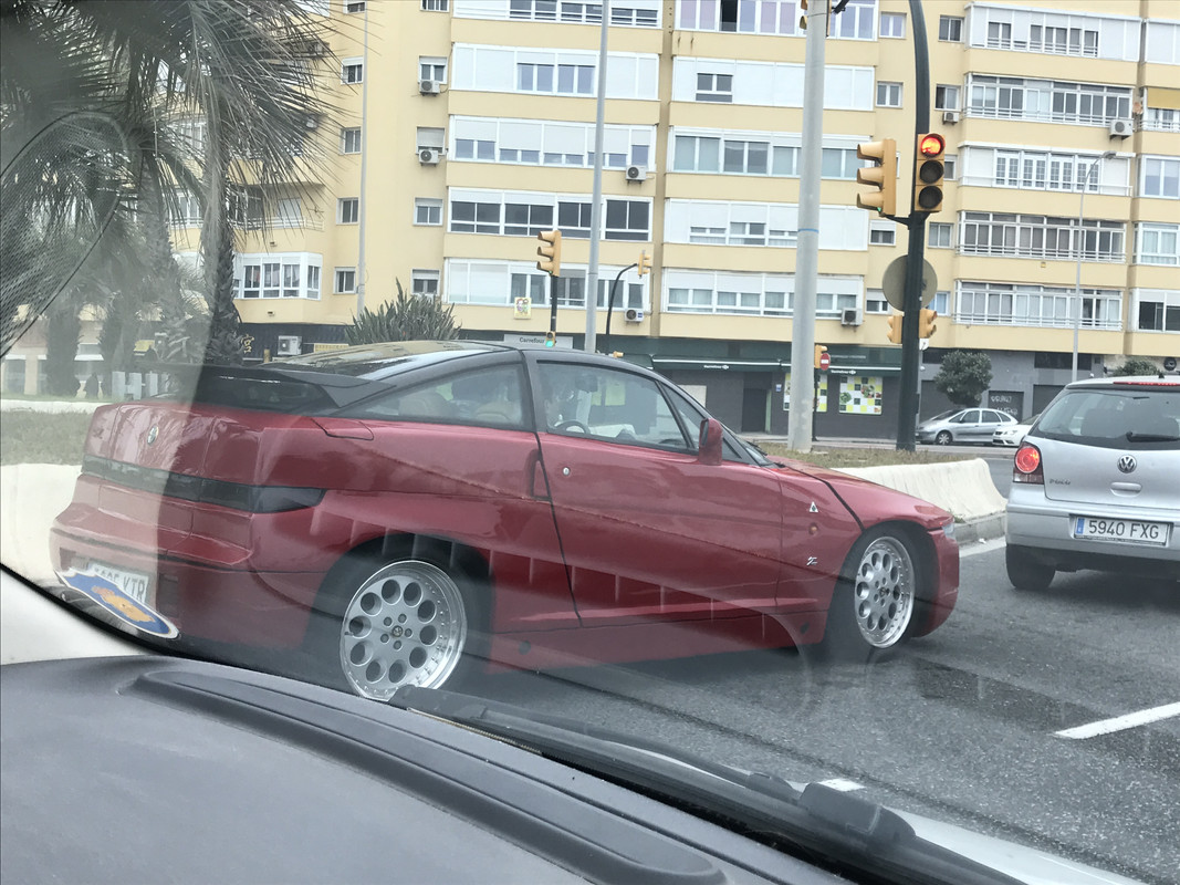 27C00E6B-B09C-4F87-91C3-C411CAF7E4E5