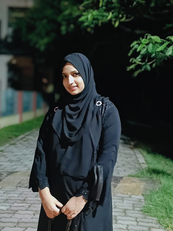 মিম ও রাকিব আউট করার মতো খেলাধুলা