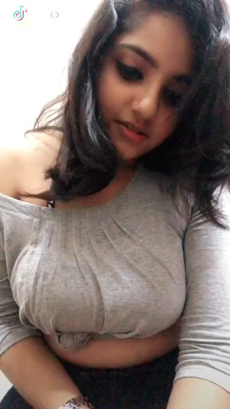cute girl big tits.mp4_snapshot_00.00.000