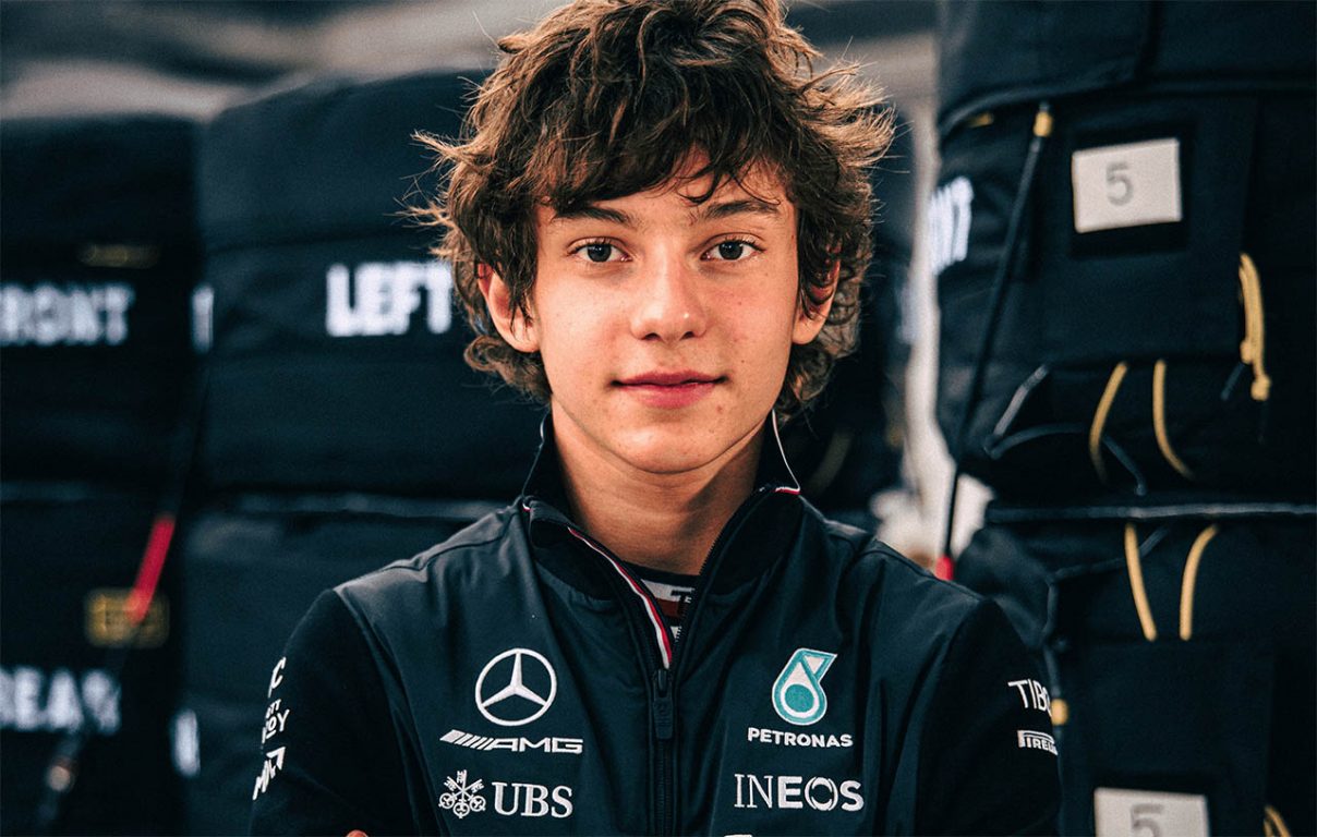https://i.postimg.cc/RC7JGHL2/u-https-www-newsf1-it-wp-content-uploads-2023-10-Formula-uno-Kimi-antonelli.jpg