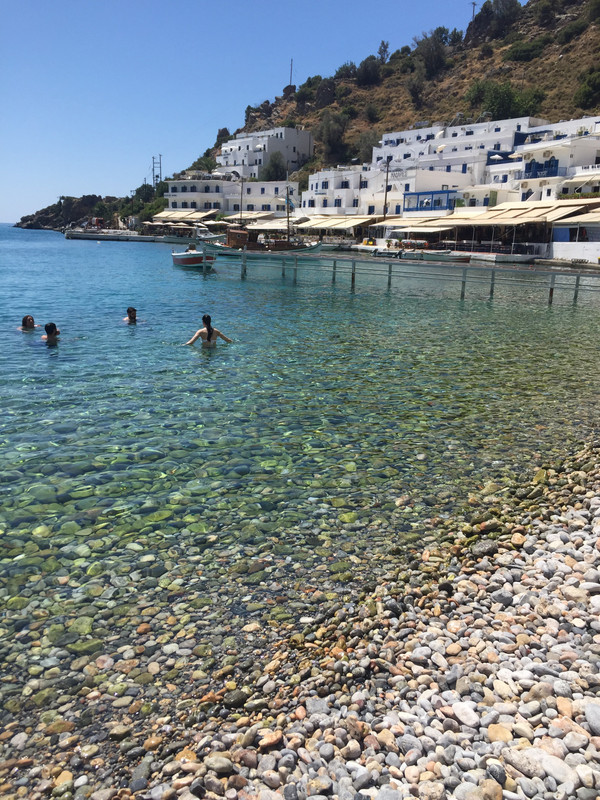 DB8E9907-6C7F-49A2-9A46-C1FFF709B0CA