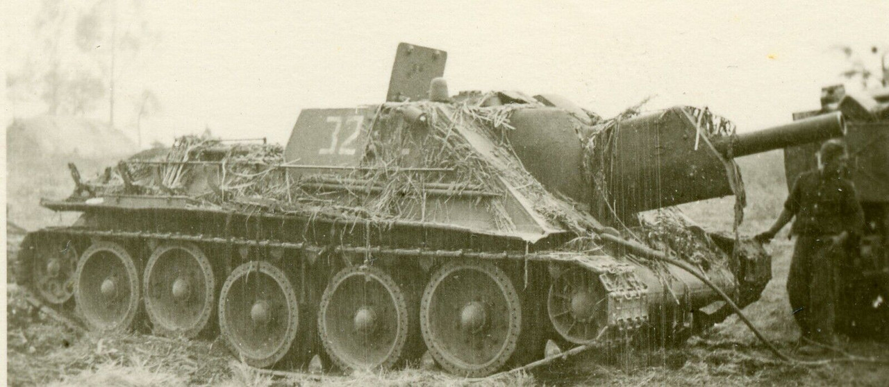 Panzer russisches Beute Sturmgeschütz SU-122 StuG Tank Photo WW2