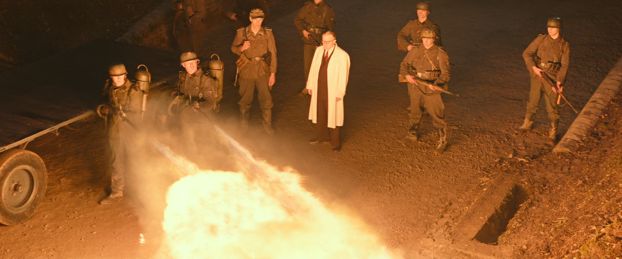 Overlord.2018.ITA-ENG.Bluray.1080p.CB01HD.mkv_snapshot_00.43.03_