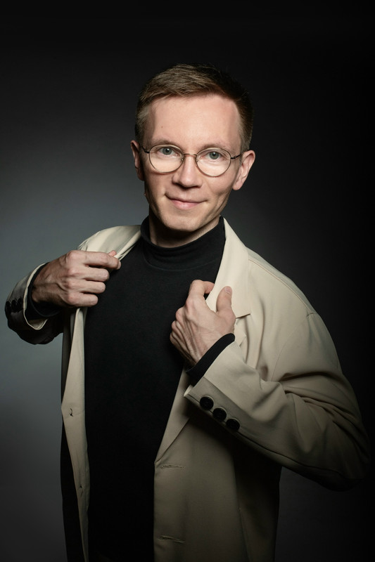 Organist Timur Khaliullin at a concert in Moscow