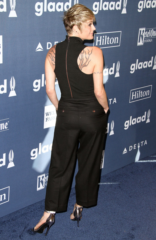 Teri-Polo-Feet-2189026