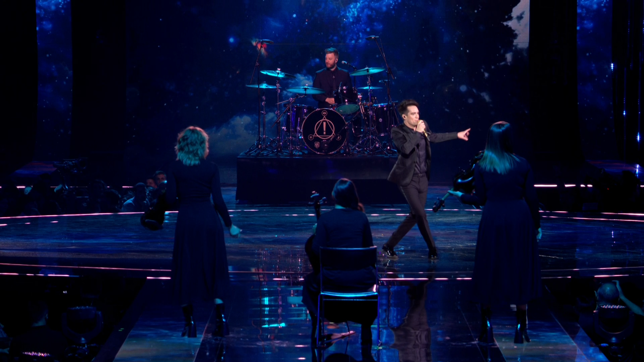 3.Panic At The Disco - High Hopes(2018 MTV EMAs,nov 4)(FEED-1080